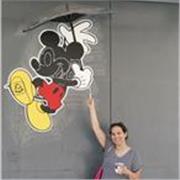 Hi! I'am Sarah and I would love to teach English and transmit my passion to others!