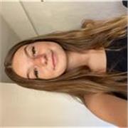 profesora de juegos, actividades educativas y actividades al aire libre y acuáticas, para los niños de preescolar y primaria.