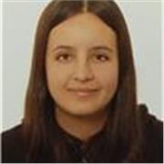 Estudiante de una carrera científica con alto nivel en matemáticas, disponible para clases presenciales u online fines de semana.