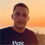 Profesor Nativo de Inglés imparte clases online a gente de todas las edades