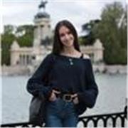 Hola, me llamo Patricia y tengo 19 años. Soy una persona responsable, atenta y que me gusta mucho enseñar a los pequeños. 