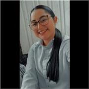 profesora de estas clases, a todo publico