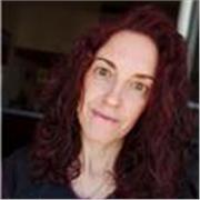 Diplômée d'un BPJEPS APT je donne des cours de pilates, fitness et renforcement musculaire 