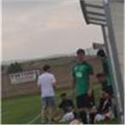 No estoy titulado pero he sido entrenador de fútbol federado durante dos años en las etapas iniciales de los niños.
