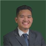 Hey there! I'm your online English coach. Learn like a native, as an adult