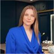 Profesora de español nativa con ganas de enseñar el idioma desde niños hasta a adultos. 