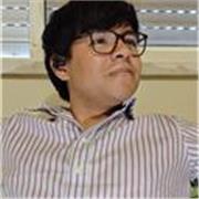 Soy entrenador en empresa con 5 años de experiencia formando nuevo talento en inglés al talento global de la compañía.