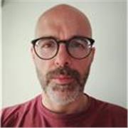 Profesor de Lengua Española y Literatura apto para todas las edades y niveles.