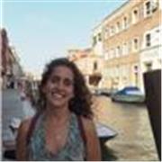 Soy una persona extrovertida, trabajadora, creativa y muy habladora. Estoy abierta a dar clases tanto a adultos como a adolescentes o niños pequeños tanto en Inglés, como en Castellano de manera dinámica y entretenida.