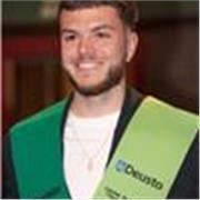 Profesor de educación primaria con experiencia en centros educativos.