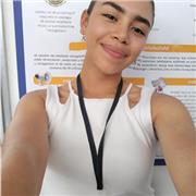 Profesora de apoyo escolar especializada en inglés y francés para niños con metodología pedagógica y dinámica