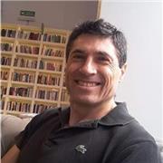 Profesional Universitario Con Posgrados Y Empresario Ofrece Clases De Marketing Para Todos Los Niveles