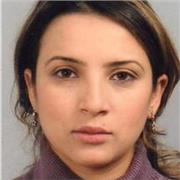 Donne cours d'arabe. Je suis à votre disposition.