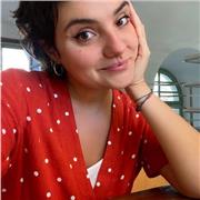 Insegnante aiuto compiti preparata e affidabile offre tutoraggio personalizzato a bambini e ragazzi di scuola media e superiore