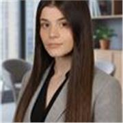 Maestra de Primaria con B2 de Inglés y especialista en apoyo escolar y competencia digital.