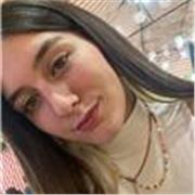 Profesora con amplio conocimiento de cada asignatura necesaria