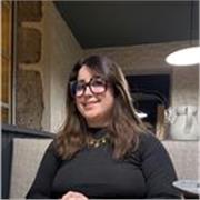 assistante juridique et future greffière donne cours de droit