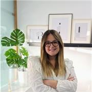 Profesora de las materias de administración y dirección de empresas