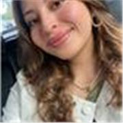 Profesora de inglés trabajo específicamente con niños y adolescentes