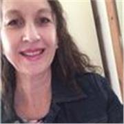 Native English language tutor offering private online English lessons 