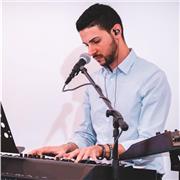 Insegnante di Canto per Lezioni di Canto moderno, Canto Pop in presenza