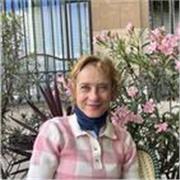 Passé de comédienne (1er rôle dans 1er film franco-coréen), auteure, j'ai donné des cours à des lycéens en spécialisation théâtre,