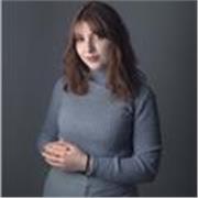 ¡Hola! Soy Judith, profesora de inglés con enfoque práctico y ameno para todos los niveles