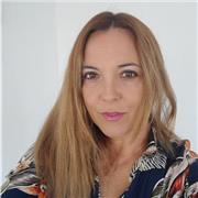 Graduada en EDUCACIÓN PRIMARIA imparte clases de todas las àreas inclusive inglés