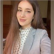 Laureata in lingue offre disponibilità per aiuto-compiti e ripetizioni (anche online)