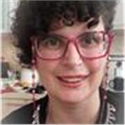 Dottoressa magistrale in scienze della comunicazione impartisce lezioni di lingua italiana