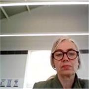 . Enseño castellano pero tambien asignaturas relacionadas con ciencias sociales. He estudiado Antropologia y Mediación