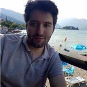 Laureato in filosofia impartisce lezioni di ripetizione in tutte le materie umanistiche( storia, italiano, latino, greco, filosofia)