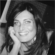 Architetto di Rimini offre lezioni online di Interior Design e AutoCAD, con supporto per esami e tesi.