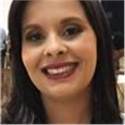 Professora de Língua Portuguesa com mais de 10 anos de experiência na educação, atuando no ensino básico, fundamental e médio