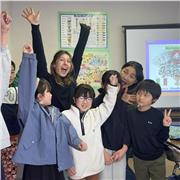 Ciao! Se hai bisogno di una mano nei compiti oppure di sviluppare un metodo di studio penso di poterti aiutare!