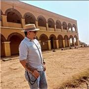 Profesor de Español, con experiencia docente en ciencias sociales y filosofía 