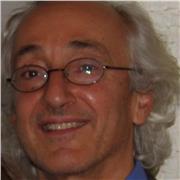 Autore di libri per ragazzi, maturità classica, coso di laura in filosofia, offre lezioni di italiano, storia,storia dell'arte