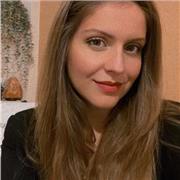 Profesora que imparte clases particulares de Derecho de apoyo