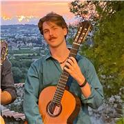 Ciao! Offro lezioni di Chitarra, teoria musicale, armonia, analisi musicale e solfeggio per tutti i livelli ed età