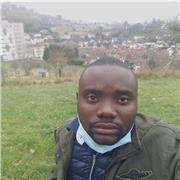 J'enseigne les maths au collège. J'ai au moins deux ans expériences dans l'enseignement à domicile