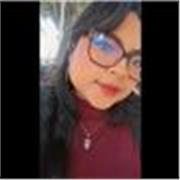 Maestra de apoyo escolar para niños y adolescentes