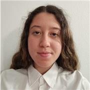 Soy una chica con el título de la ESO y hablo inglés a nivel medio, quiero enseñar a estudiantes de educación primaria o la ESO.