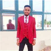 Native English teacher with 10+ years of experience delivering high-impact online General and Business English lessons.