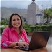 Soy profesora de inglés en Ecuador, apasionada por enseñar de manera práctica, cercana y culturalmente enriquecedora. 