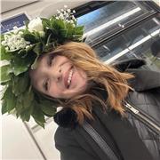 Mi sono laureata in comunicazione e multimedia marketing e specializzata in relazioni internazionali, disponibilità per materie um