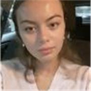 I offer friendly, high‑quality 1‑to‑1 online English lessons tailored to each student