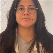 Hi, I'm Gina! I am a native English speaker from the United States!