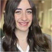 Mi vocación son los niños. Me encanta el inglés y daría clases. Saque en selectividad un 9,5 y estaría encantada de dar clases 