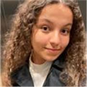 Biomédica que imparte clases de Matemáticas, Biología, Química y refuerzo escolar para Primaria, ESO y Bachillerato. Online o BCN.