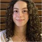 Profesora de inglés para primaria y ESO, recién graduada del bachillerato internacional con literatura inglesa. Nivel nativo.